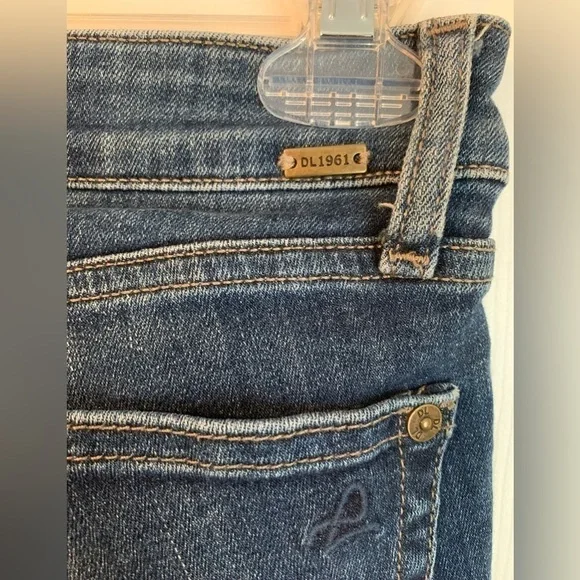 STS Blue Distressed Bermuda Blue Denim Jean Shorts Low Rise Woman’s Size 0 - Picture 3 of 6